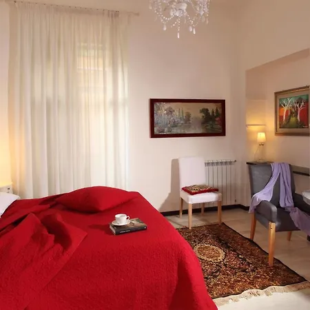 House 2* Rome